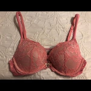 **SOLD!!** Body by Victoria’s Secret Push-up 34B